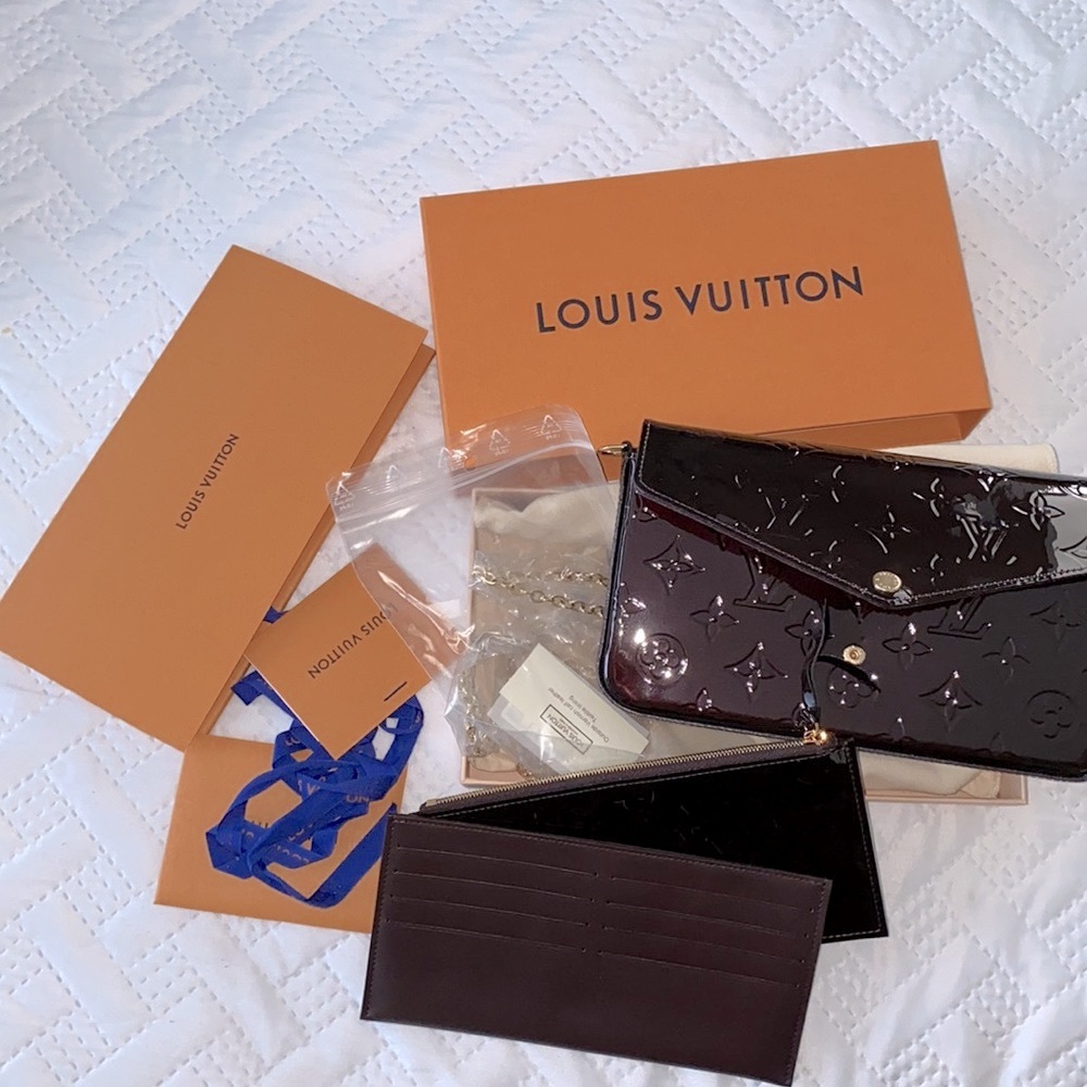 Brand New Felicie Pochette Vernis leather in Amaranth includes both inserts!